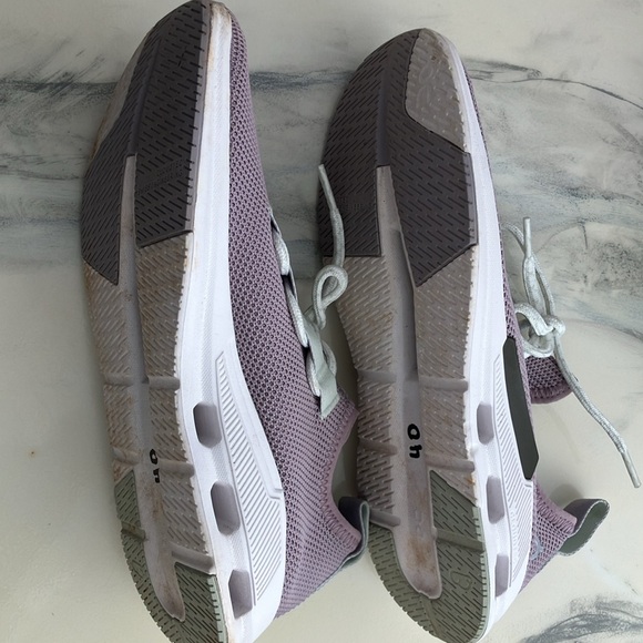 OnCloud Cloudeasy Sneaker in Heron & Aloe Women’s 9 - Picture 4 of 6